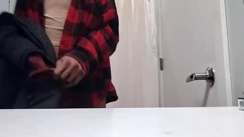 tranzGODess online show from 1, 1, 2025