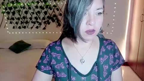 Rebbeca online show from 17, 12, 2025