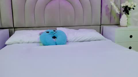 Rebeca online show from 17, 12, 2025