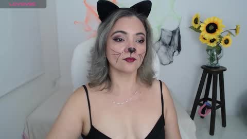 REBECA online show from 2, 11, 2025