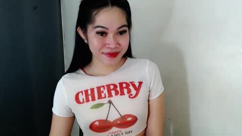 its me asian rebecca online show from 15, 10, 2025
