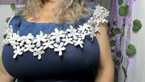 Snapshot of rebeccamayer031 chatting on 28, 4, 2026 Rebecca online show from 28, 4, 2026