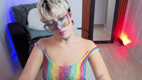 Snapshot of rebeka_baker chatting on 15, 5, 2026 REBEKA online show from 15, 5, 2026