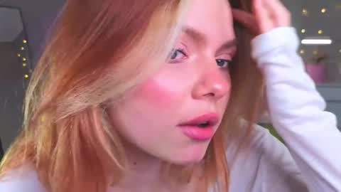 Snapshot of red__candy chatting on 27, 5, 2026 red__candy online show from 27, 5, 2026