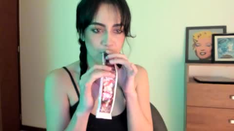 red_flower203 online show from 16, 3, 2026