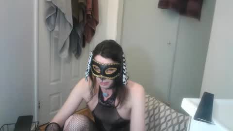 Red October SlutPuppy online show from 25, 4, 2026