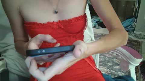 Red online show from 7, 10, 2025