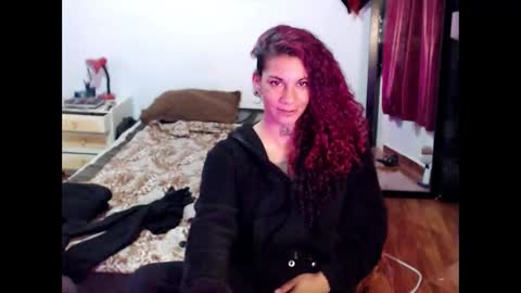 Snapshot of red_savage_ chatting on 15, 1, 2025 Instagram Valerie yourdream online show from 15, 1, 2025