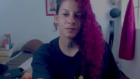 Snapshot of red_savage_ chatting on 7, 2, 2025 Instagram Valerie yourdream online show from 7, 2, 2025