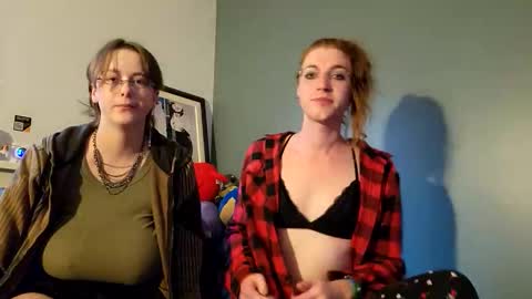 Snapshot of red_verna18 chatting on 11, 5, 2026 red_verna18 online show from 11, 5, 2026