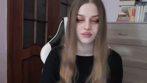 Lily online show from 24, 9, 2025