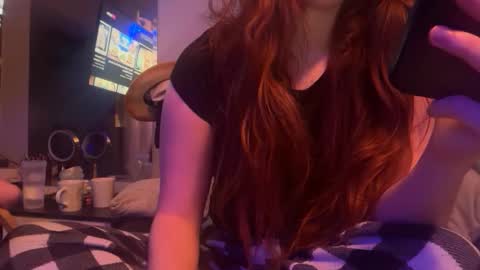 Redhead and BigPeenar online show from 8, 3, 2026