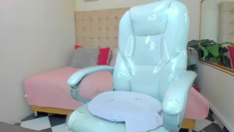 Snapshot of redhot_chilipeppers chatting on 20, 2, 2025 Lupe online show from 20, 2, 2025