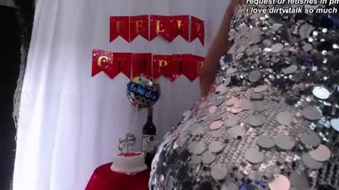 Snapshot of redroomxx chatting on 16, 6, 2026 MIA online show from 16, 6, 2026