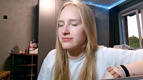 Mia online show from 30, 7, 2026
