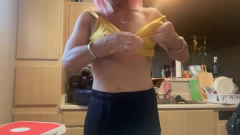 Snapshot of regina_george310 chatting on 29, 7, 2026 regina_george310 online show from 29, 7, 2026