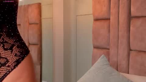 Snapshot of regina_noctixx chatting on 22, 6, 2026 Regina online show from 22, 6, 2026