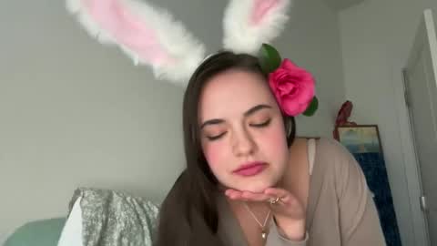 Its Reginaaa  online show from 6, 4, 2026