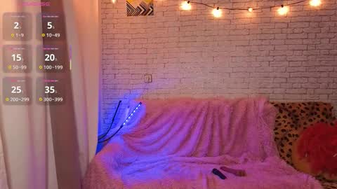 ReginaHawkinss online show from 5, 11, 2025