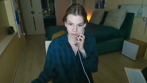 Snapshot of reginasparkle chatting on 24, 10, 2025 Regina online show from 24, 10, 2025