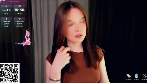 Snapshot of reginiasaccone chatting on 7, 6, 2026 Emily - online show from 7, 6, 2026