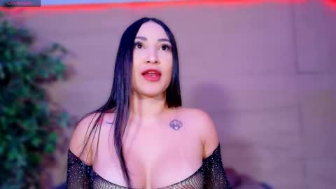 Snapshot of reiinachloe chatting on 8, 5, 2026 reiinachloe online show from 8, 5, 2026