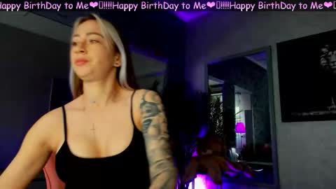 Snapshot of reina_cummings chatting on 15, 1, 2026 reina cummings online show from 15, 1, 2026