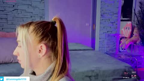 Snapshot of reina_cummings chatting on 4, 2, 2026 reina cummings online show from 4, 2, 2026