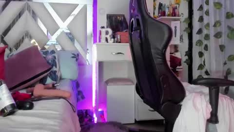 Snapshot of reina_love2 chatting on 15, 1, 2025 Reina online show from 15, 1, 2025