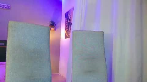 Snapshot of reina_paola chatting on 23, 1, 2025 paola online show from 23, 1, 2025