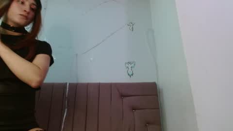 Snapshot of reiv_femboy chatting on 19, 6, 2026 reiv_femboy online show from 19, 6, 2026