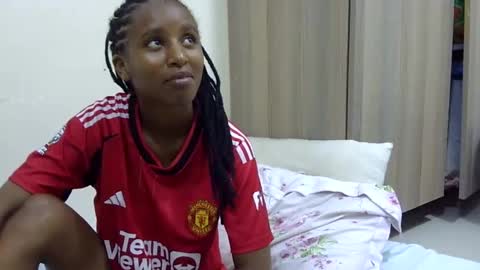 Snapshot of rellings_maya chatting on 4, 1, 2025 rellings-maya online show from 4, 1, 2025