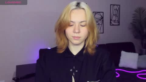 RemiPeach online show from 26, 4, 2026