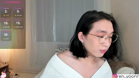 Snapshot of ren_yoonn chatting on 19, 6, 2026 Ren online show from 19, 6, 2026