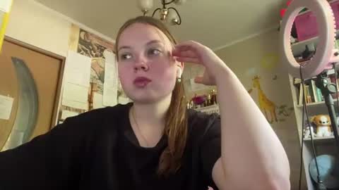 Snapshot of renaeorabuena chatting on 20, 7, 2026 Annabel online show from 20, 7, 2026