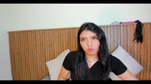 Snapshot of renata_aura chatting on 21, 6, 2026 Renata aura online show from 21, 6, 2026