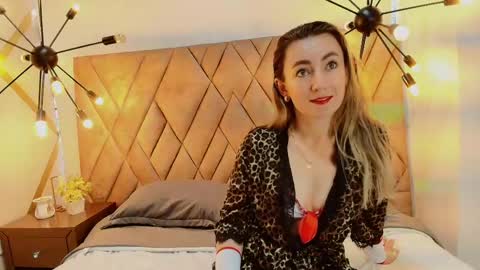 Snapshot of renata_fitnes chatting on 3, 6, 2026 renata_fitnes online show from 3, 6, 2026