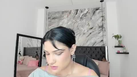 Snapshot of renee_shelby_ chatting on 10, 6, 2026 Renee Shelby online show from 10, 6, 2026