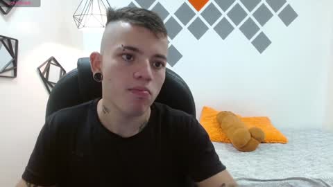 R E N E  online show from 31, 12, 2024