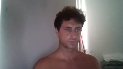 Snapshot of renud chatting on 11, 9, 2025 renud online show from 11, 9, 2025