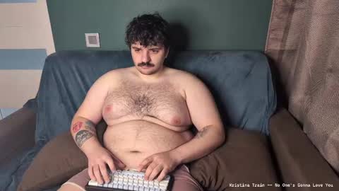 Snapshot of repmah chatting on 4, 3, 2025 My name is Repmah  help me to get 50 thumb-up online show from 4, 3, 2025