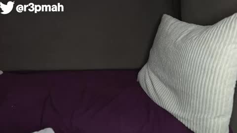 Snapshot of repmah chatting on 26, 9, 2025 My name is Repmah  help me to get 50 thumb-up online show from 26, 9, 2025
