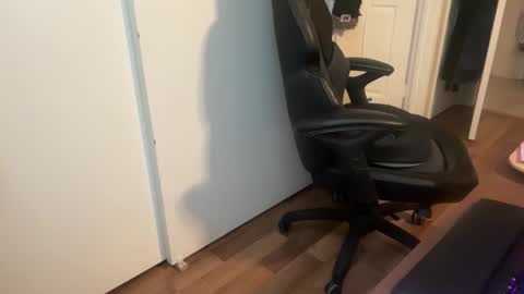 slim hairy online show from 23, 2, 2026