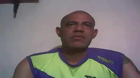 Snapshot of retlam37 chatting on 16, 11, 2025 Walter online show from 16, 11, 2025