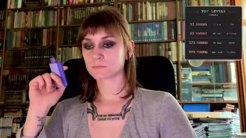 Snapshot of retromarie chatting on 28, 6, 2026 Rie online show from 28, 6, 2026