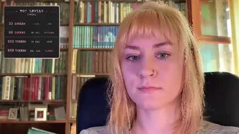 Snapshot of retromarie chatting on 8, 7, 2026 Rie online show from 8, 7, 2026