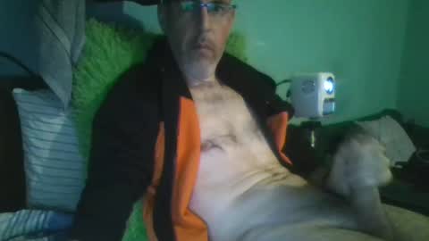 Snapshot of reyes_albert2006 chatting on 5, 11, 2025 reyes_albert2006 online show from 5, 11, 2025