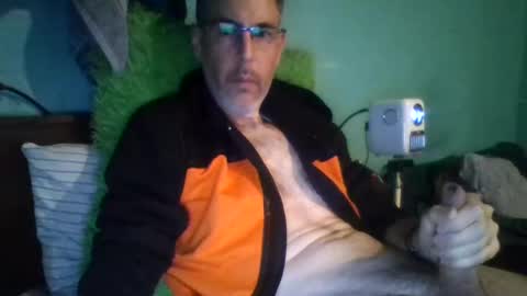 Snapshot of reyes_albert2006 chatting on 7, 11, 2025 reyes_albert2006 online show from 7, 11, 2025