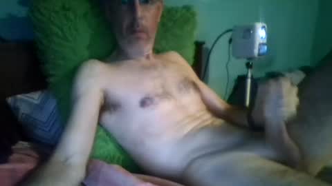 reyes_albert2006 online show from 25, 6, 2026