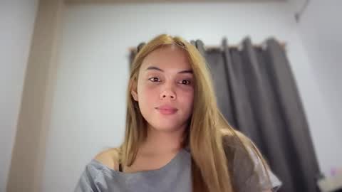 Snapshot of rheamhari chatting on 3, 6, 2026 Rhea online show from 3, 6, 2026
